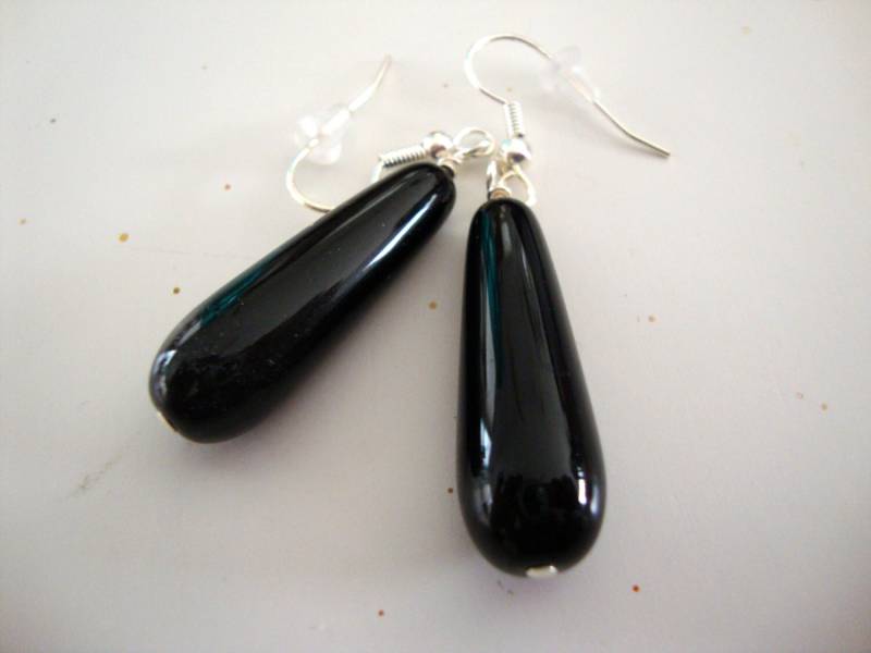 Glänzende Schwarze Ohrringe Glänzende Schwarze Ohrringe von MommaGoddess