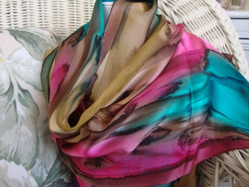 Schal, Seide, Frauen, Handgefärbt, Island Sunrise Seidenschal, Kastanie Hot Pink Seabreeze Havanis Schal, Seide, Frauen, Handgefärbt, Island Sunrise Seidenschal, Kastanie Hot Pink Seabreeze Havanis von MommaGoddess