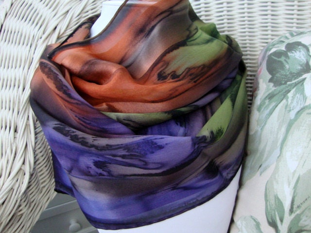 Sedona Sunset Schokolade Aubergine Olive Gebrannte Orange Handgefärbter Seidenschal Sedona Sunset Schokolade Aubergine Olive Gebrannte Orange Handgefärbter Seidenschal von MommaGoddess