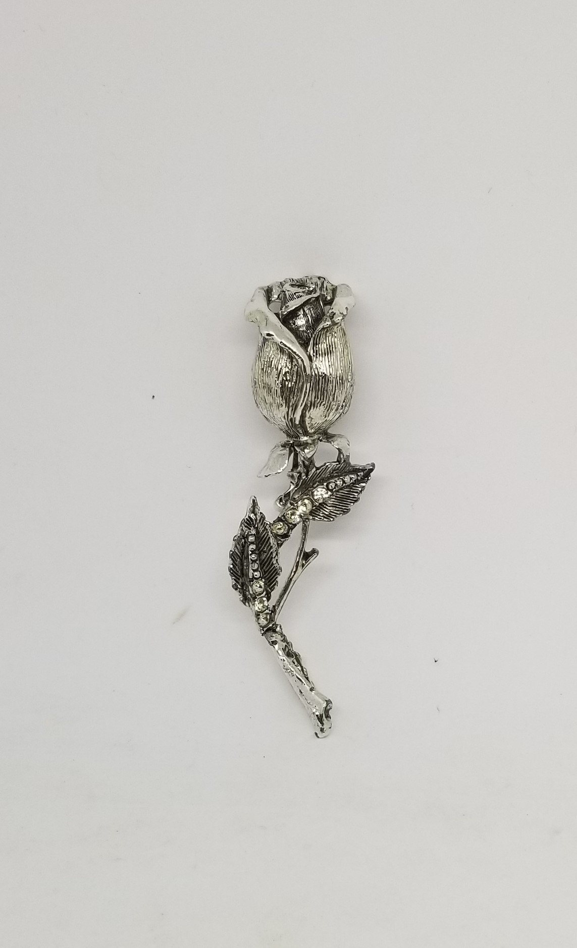Vintage Large Silver Tone Strass Rose Brooch Pin Vintage Large Silver Tone Strass Rose Brooch Pin von MommaKosmos