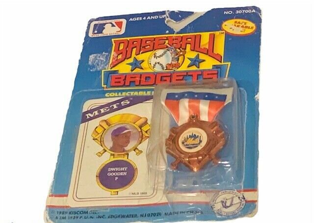 Baseball Badgets Dwight Doc Gooden Mets 1989 Kiscom Flip Open Medaille Pin Moc Vtg Ac2 von MommaofThreeMonkeys