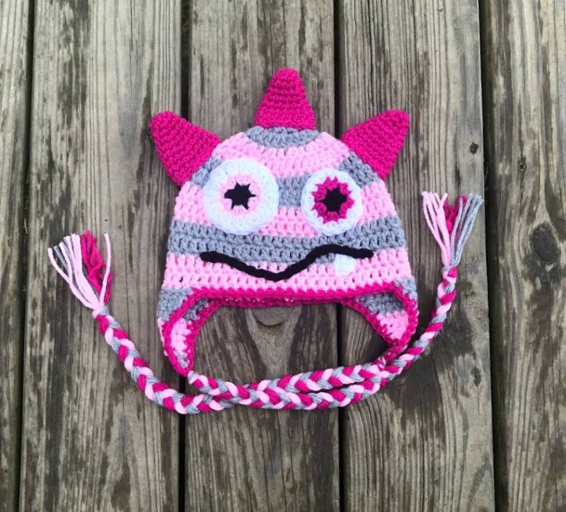 Gehäkelte Pink Verrückte Monster Mütze Mit Ohrenklappen Und Zöpfen von MommyAndMeCrochet18