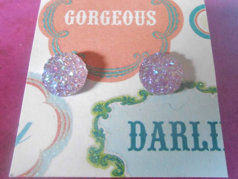 Lila Glitzer Ohrstecker von MommySoup