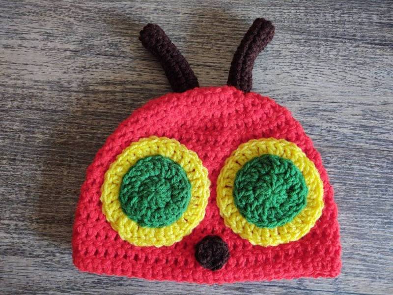 Hungrige Raupe Inspirierte Beanie/Gestrickte Raupenmütze Hungrige Raupe Inspirierte Beanie/Gestrickte Raupenmütze von MommyzBIB2011