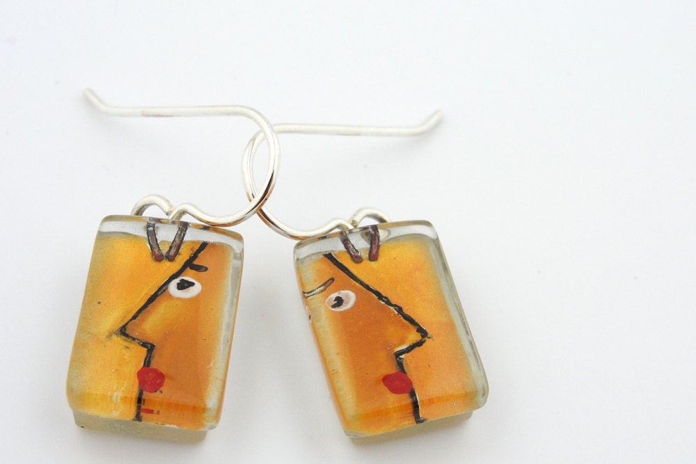 Glassteinohrringe Mr. Muse Drops Gelbes Gesicht Glassteinohrringe Mr. Muse Drops Gelbes Gesicht von MomoGlassworks