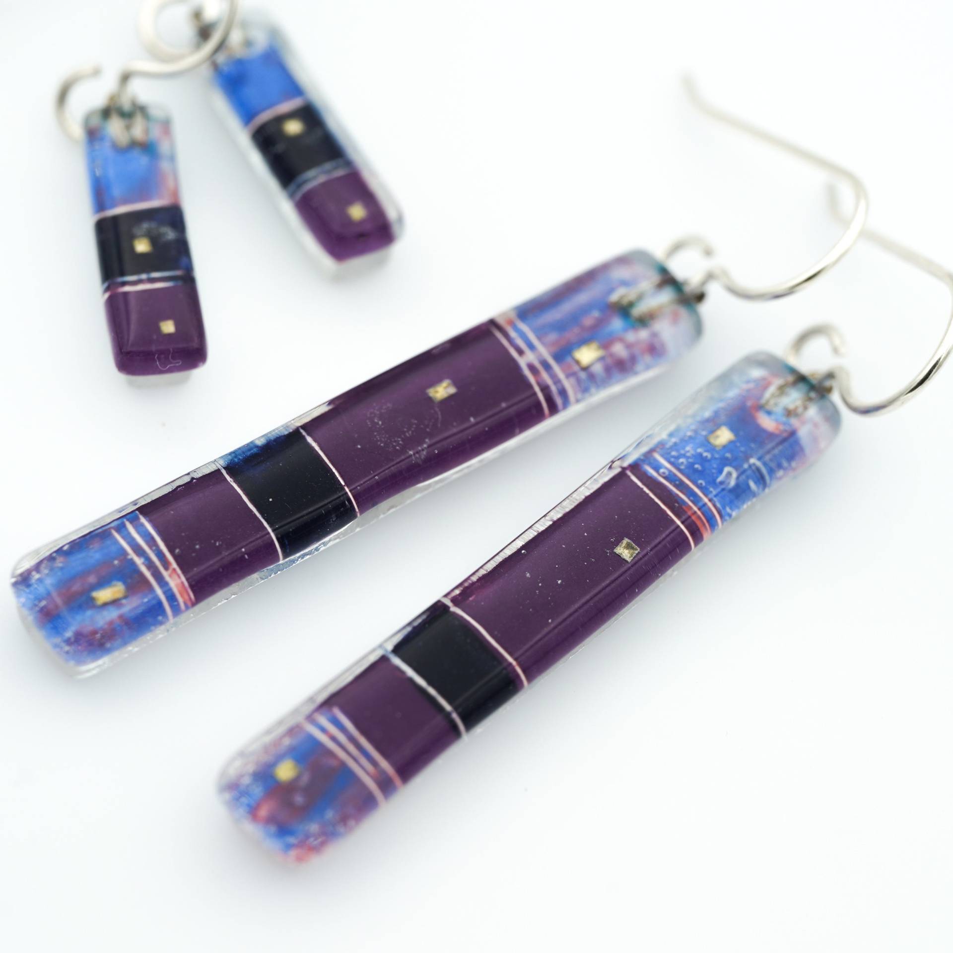 Ohrringe Aus Geschmolzenem Glas Violette Glasperlen Amethyst Ohrringe Aus Geschmolzenem Glas Violette Glasperlen Amethyst von MomoGlassworks