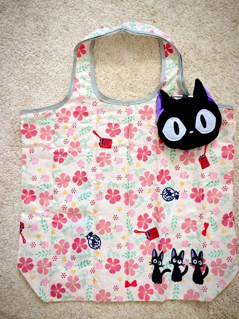 Original Japan Studio Ghibli Foldable Eco Bag Shopper - Kiki's Delivery Service Jiji Cat & Sakura Original Japan Studio Ghibli Foldable Eco Bag Shopper - Kiki's Delivery Service Jiji Cat & Sakura von Momodax