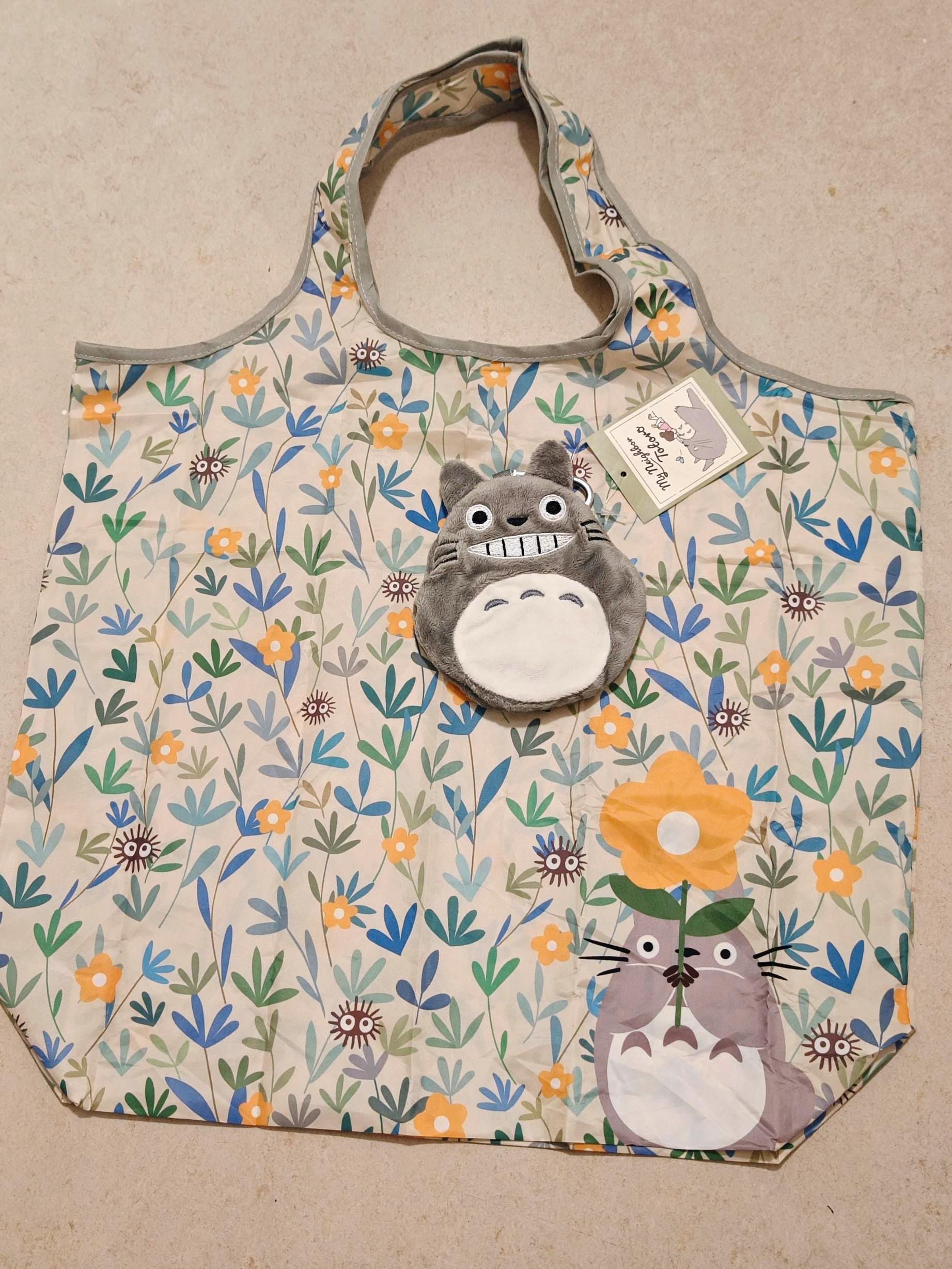 Original Japan Studio Ghibli Foldable Eco Bag Shopper - My Neighbour Totoro & Leaves Original Japan Studio Ghibli Foldable Eco Bag Shopper - My Neighbour Totoro & Leaves von Momodax