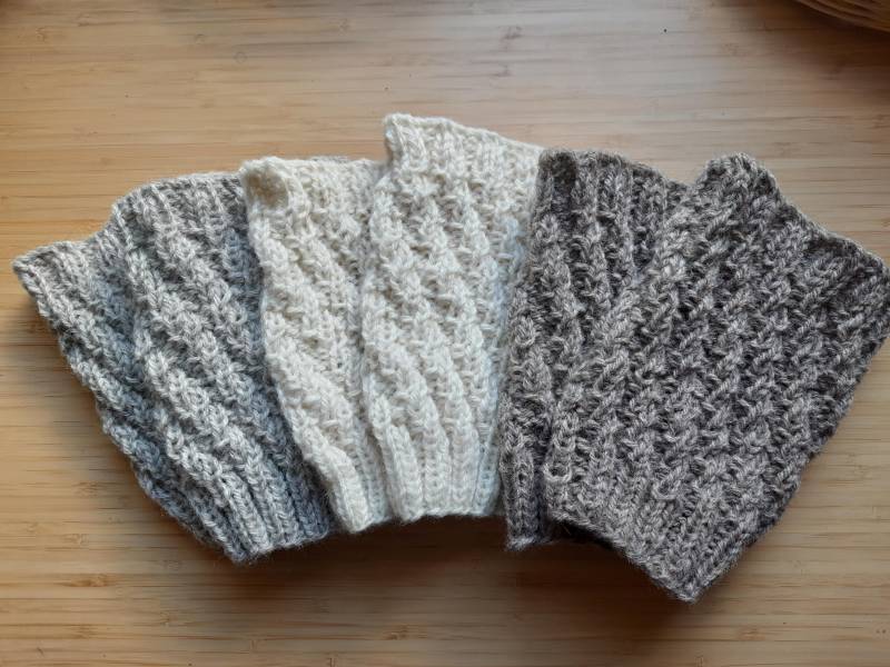 Stulpen, Beinstulpen, Manschetten, Stiefelstulpen von MomosKreationen