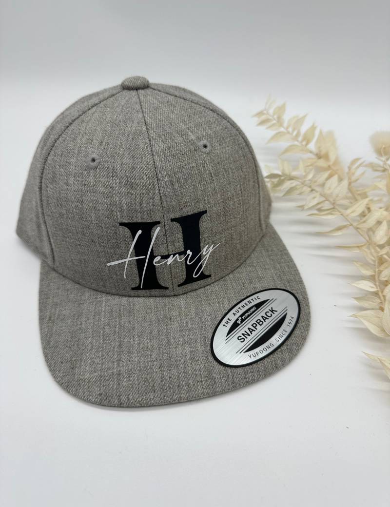 Kappe Personalisiert I Erwachsener Snapback Dad Mom Initial von MomsCrew