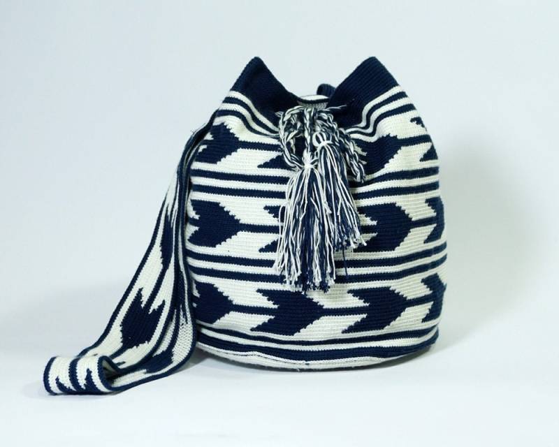 Wayuu Tasche - Navy Blau & Weiß Frauen Umhängetasche Gehäkelter Gobelin Handgefertigt Mochila Große Stricken Boho Style von MomsandtheGirl