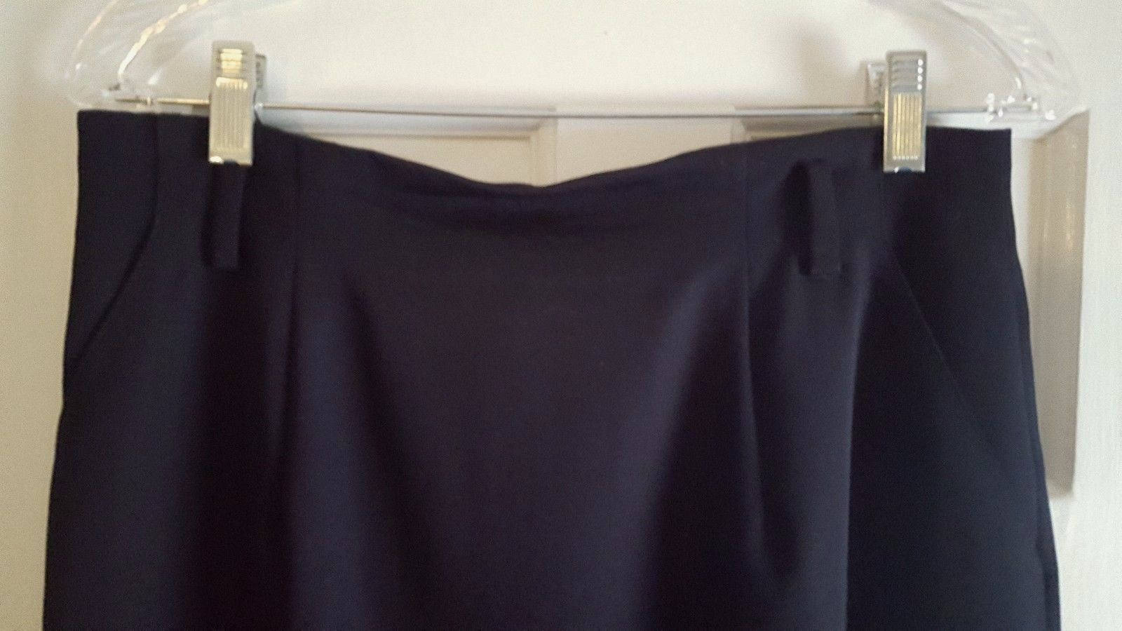 Lord & Taylor Navy 100% Wolle Gefüttert Gerade Bleistiftrock. Minimalistisch. Klassisch Alle Anlässe. Knielang Petite Medium. Vintage 1990Er Jahre Lord & Taylor Navy 100% Wolle Gefüttert Gerade Bleistiftrock. Minimalistisch. Klassisch Alle Anlässe. Knielang Petite Medium. Vintage 1990Er Jahre von Momsdrawer