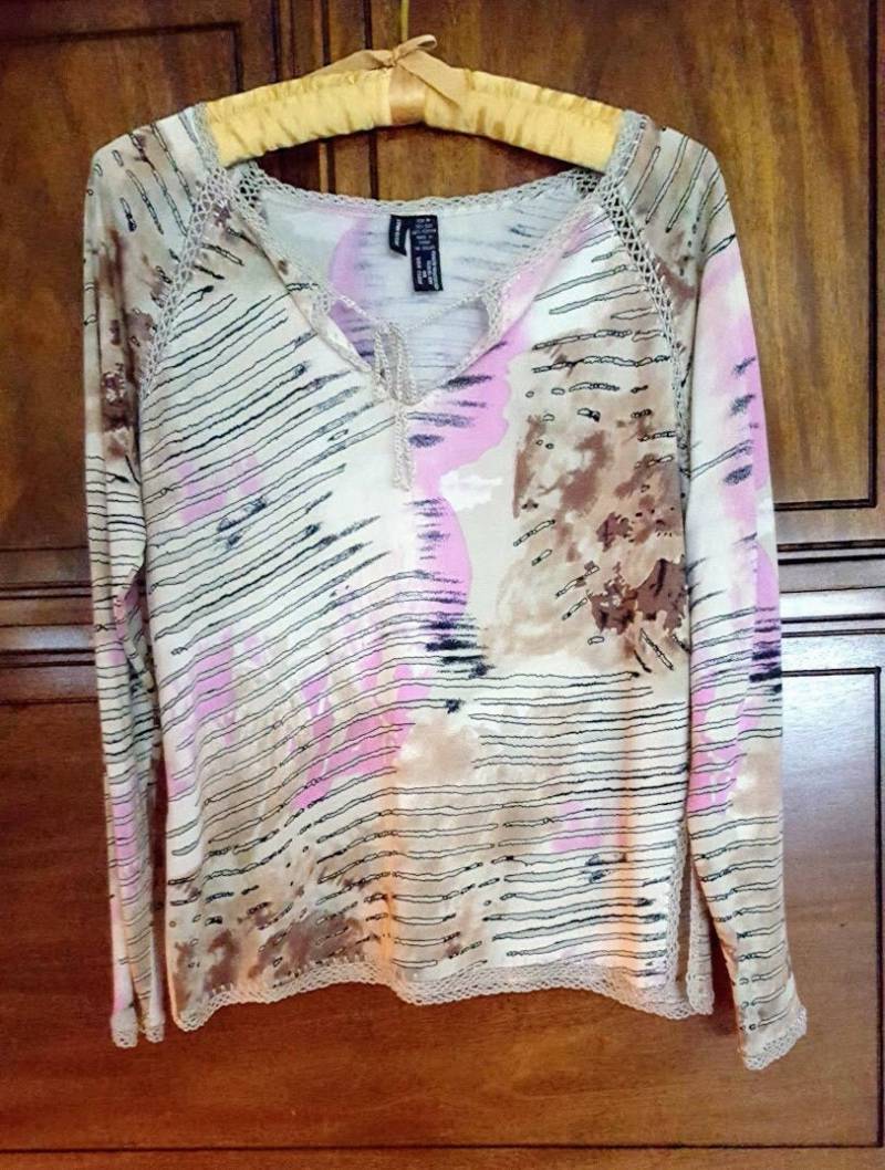 Lynn Ritchie Langarm Beige Rosa Seide Baumwolle Strickoberteil Häkeln Trimmen. Elegant Oder Lässig. Jahrgang 1990Er Jahre. Frauen Medium Lynn Ritchie Langarm Beige Rosa Seide Baumwolle Strickoberteil Häkeln Trimmen. Elegant Oder Lässig. Jahrgang 1990Er Jahre. Frauen Medium von Momsdrawer