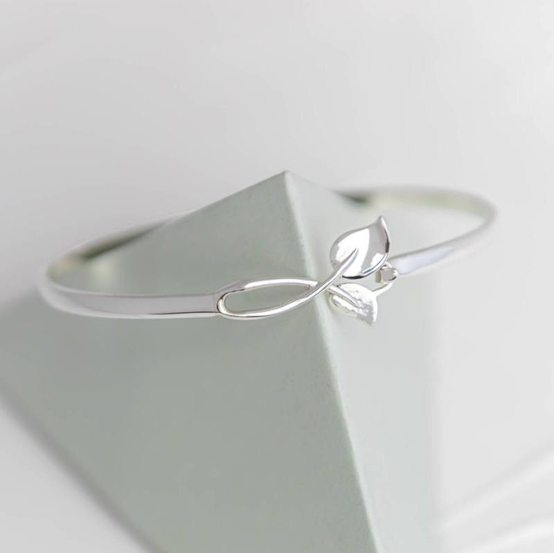 Blatt-Armreif in Sterling Silber Natur-Schmuck Silberblatt-Armband Silberblatt-Schmuck Offenes Blatt-Armband Silberblatt-Armreif Blumen-Armreif von MonBijouxUK