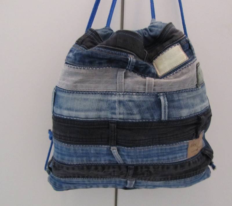 Turnbeutel-Rucksack - -Jeans Upcycling von MonDoCrafts