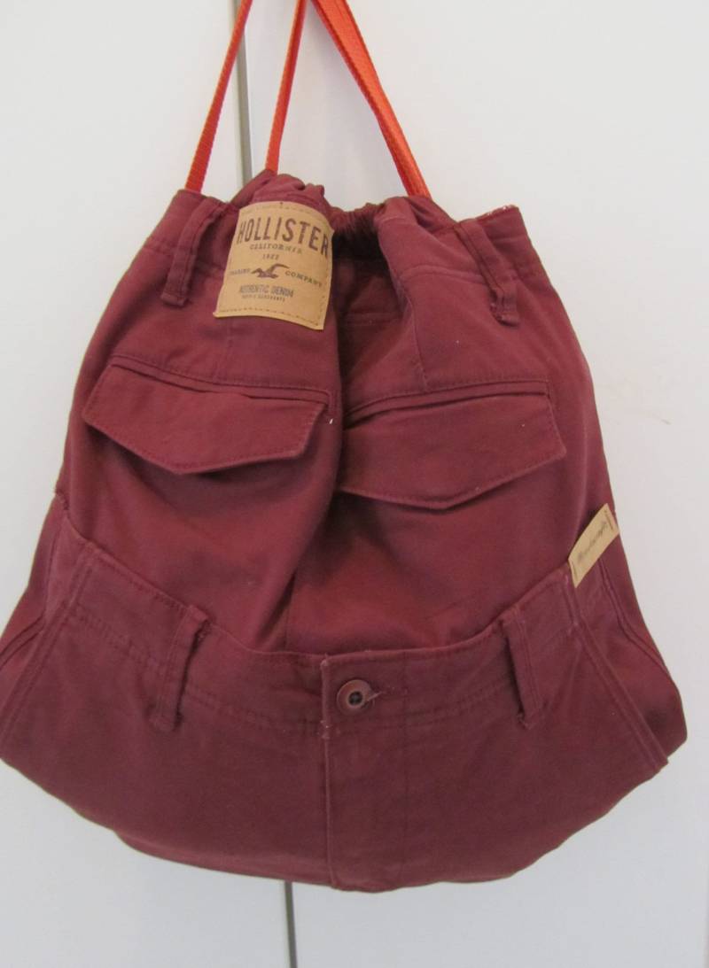 Turnbeutel-Rucksack-Jeans Upcyclingjeanstasche 2 in 1 von MonDoCrafts