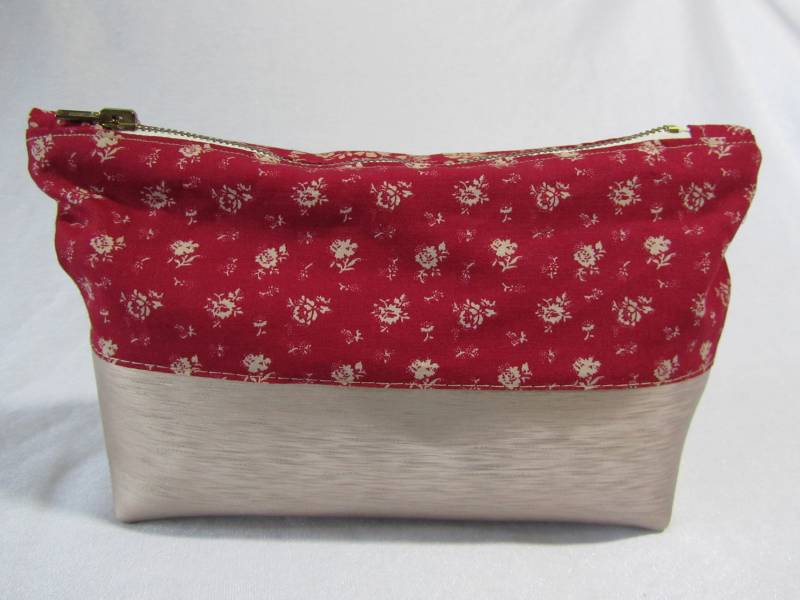 stiftemäppchen-Utensilo-Kosmetiktasche-Schlamper+Taschenorganizer von MonDoCrafts