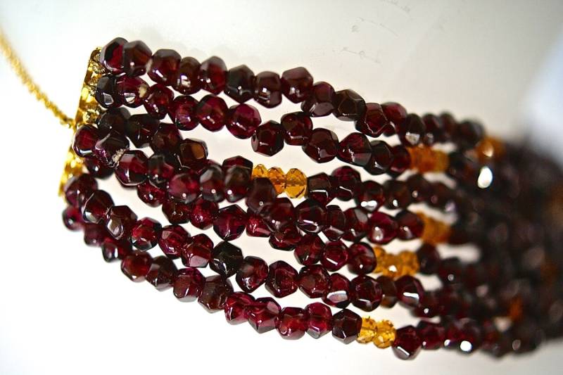 Halskette Aus Granat Und Citrin Halskette Aus Granat Und Citrin von MonInsoliteVintage