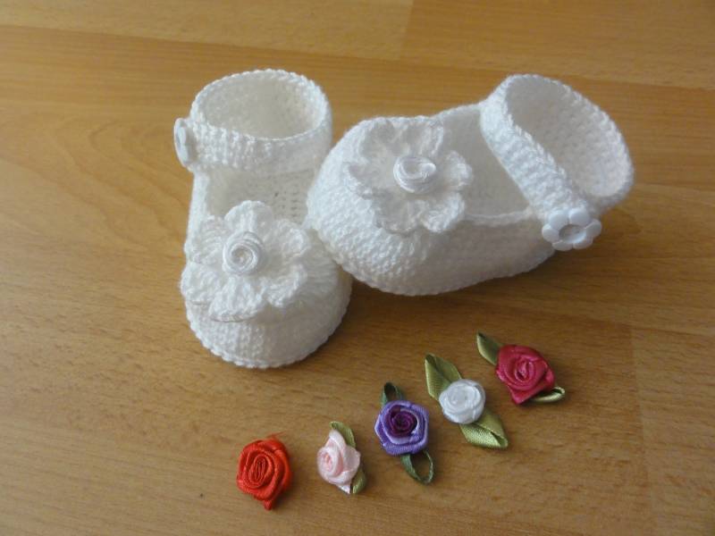 Gehäkelte Baby Balerineschuhe Taufen Weiß, Creme von Monalisa11Shop