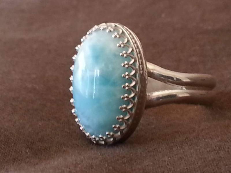 Ovaler Larimar Cabochon Ring Größe 7 von MonarchButterflyD