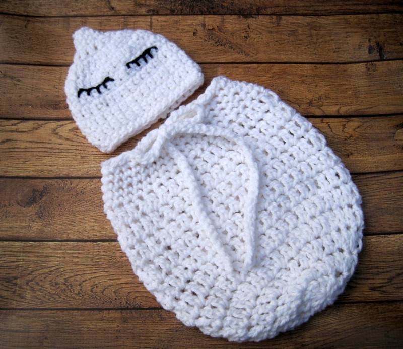 Gehäkeltes Geisterkostüm Für Neugeborene, Sleepy Eyes Halloween Outfit von Monarchdancer