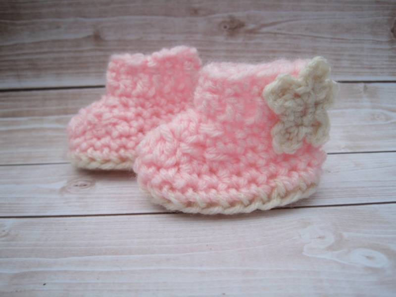 Gehäkelte Baby Booties Rosa Acryl Strickschuhe von Monarchdancer