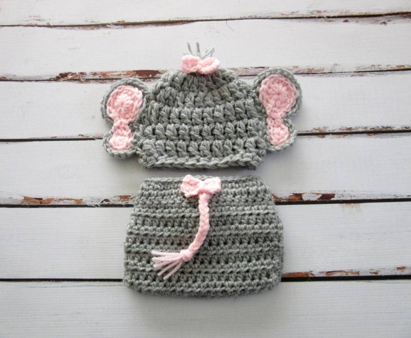 Gehäkelte Baby Elefant Outfit Pink Und Silber Photo Prop Set von Monarchdancer