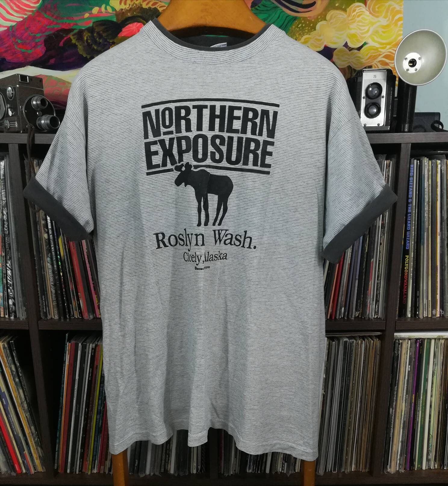 Northern Exposure Promo T-Shirt Doppel Ringer Vintage 90Er Jahre Große Gerollte Ärmel Northern Exposure Promo T-Shirt Doppel Ringer Vintage 90Er Jahre Große Gerollte Ärmel von MonarkTeez