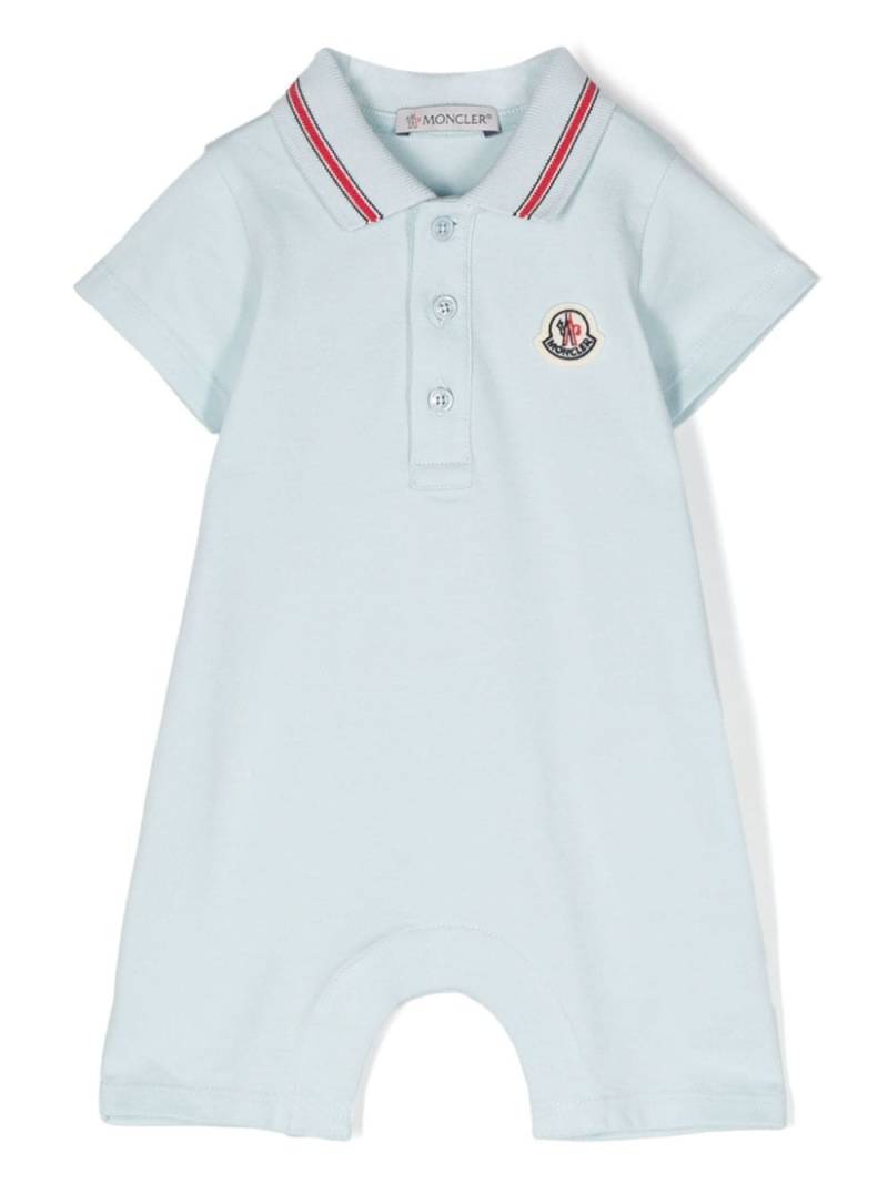 Moncler Enfant Kurzer Pikee-Strampler mit Logo-Applikation - Blau von Moncler Enfant