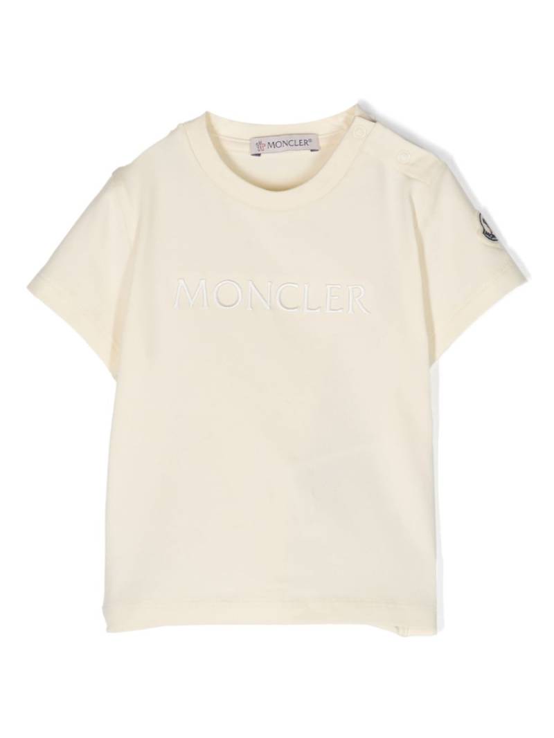 Moncler Enfant T-Shirt mit Logo-Stickerei - Gelb von Moncler Enfant