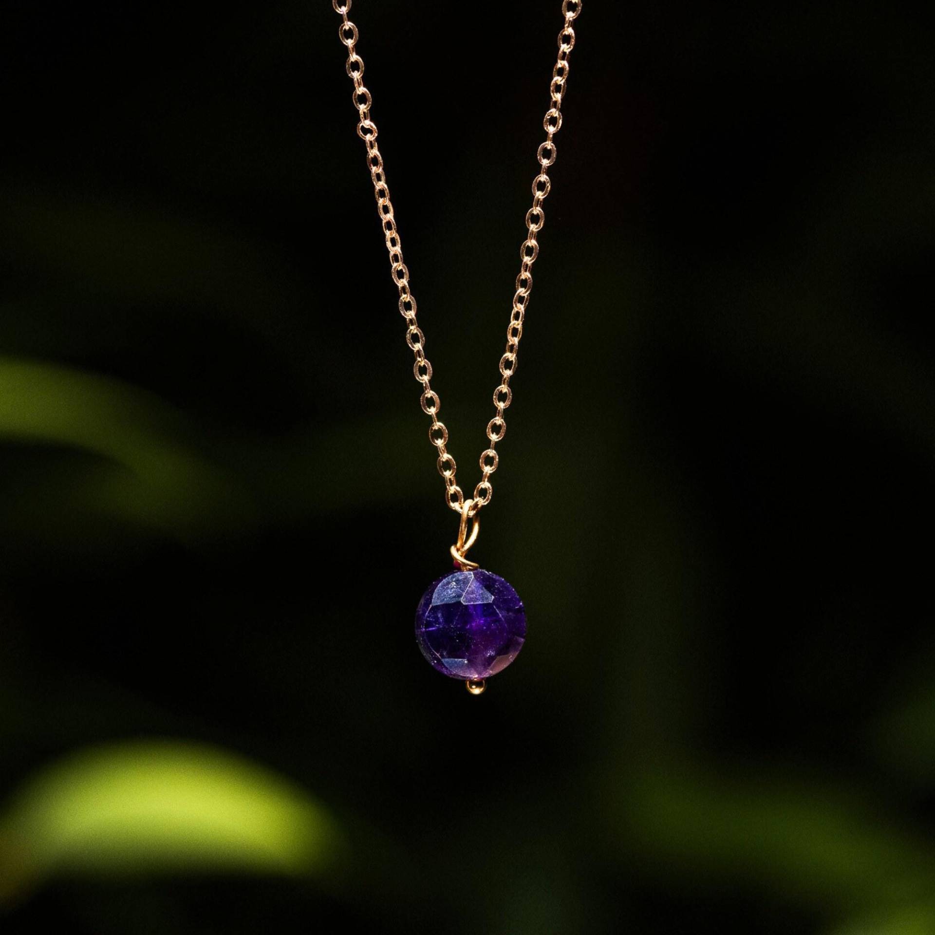 Amethyst Kette Gold - Edelstein Halskette Damen | Boho Schmuck & Geschenkidee Weihnachten von MondNomaden