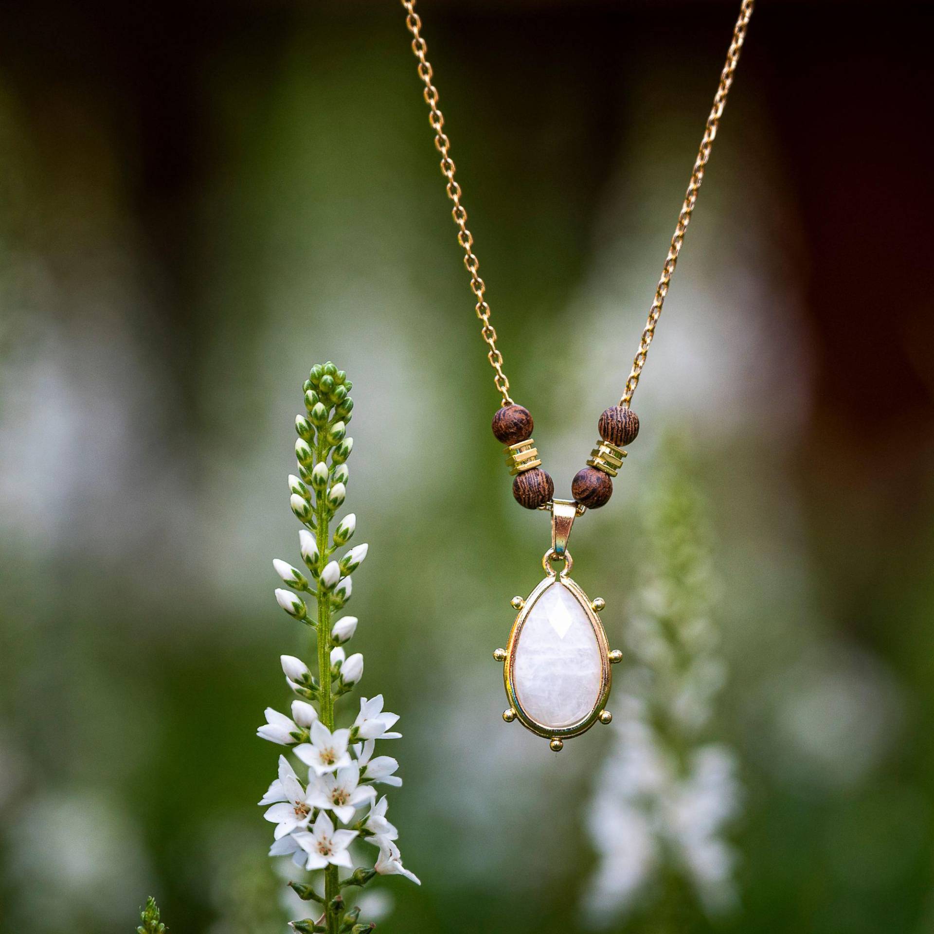 Goldene Mondstein Kette 18 Karat Vergoldet | Edelsteinkette Halskette Spiritueller Schmuck Edelsteinschmuck Goldene Mondstein Kette 18 Karat Vergoldet | Edelsteinkette Halskette Spiritueller Schmuck Edelsteinschmuck von MondNomaden