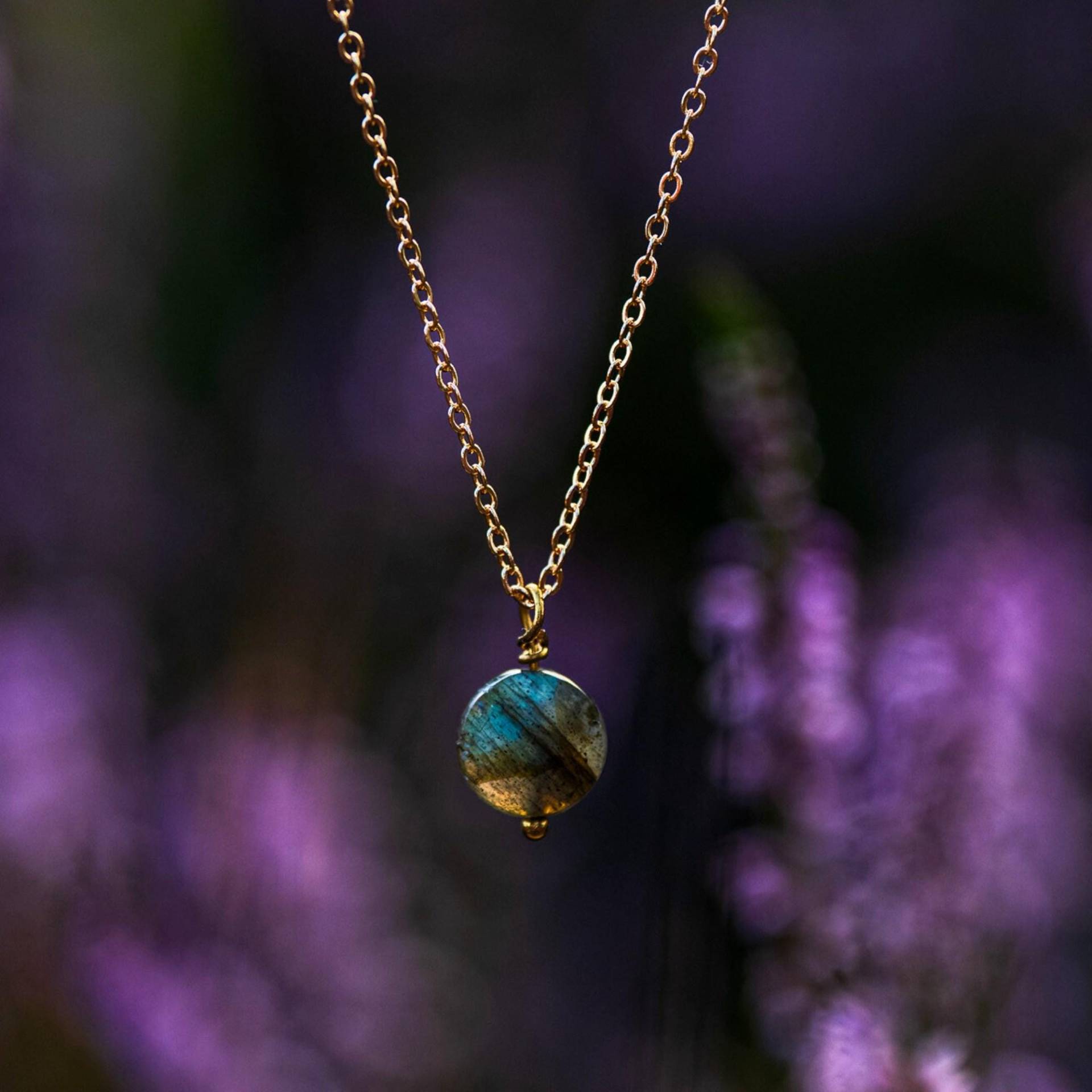 Labradorit Halskette Gold - Edelstein Kette Damen | Boho Schmuck & Geschenkidee Weihnachten von MondNomaden