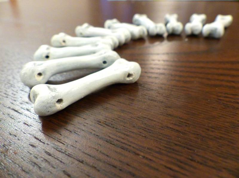 10 Handgearbeitete Knochen/Perlen Patiniert von Mondenvolk