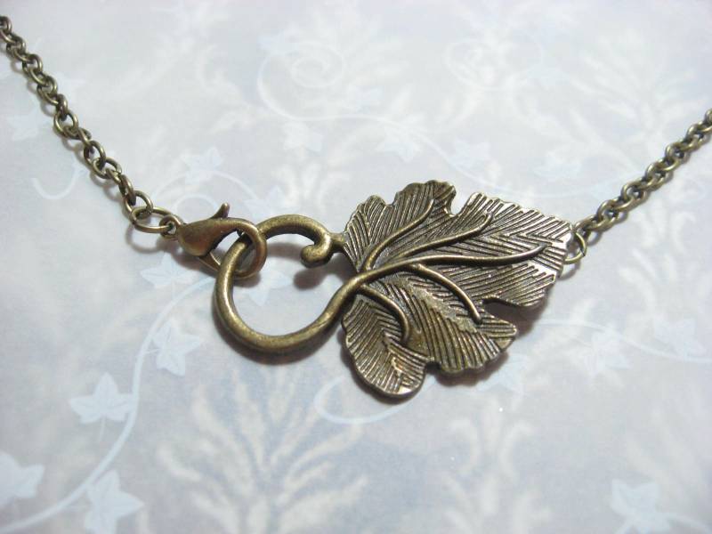 Halskette Weinblatt Collier Vintage Stil Kette Blatt Bronze Fb. Mondgarten von Mondgarten