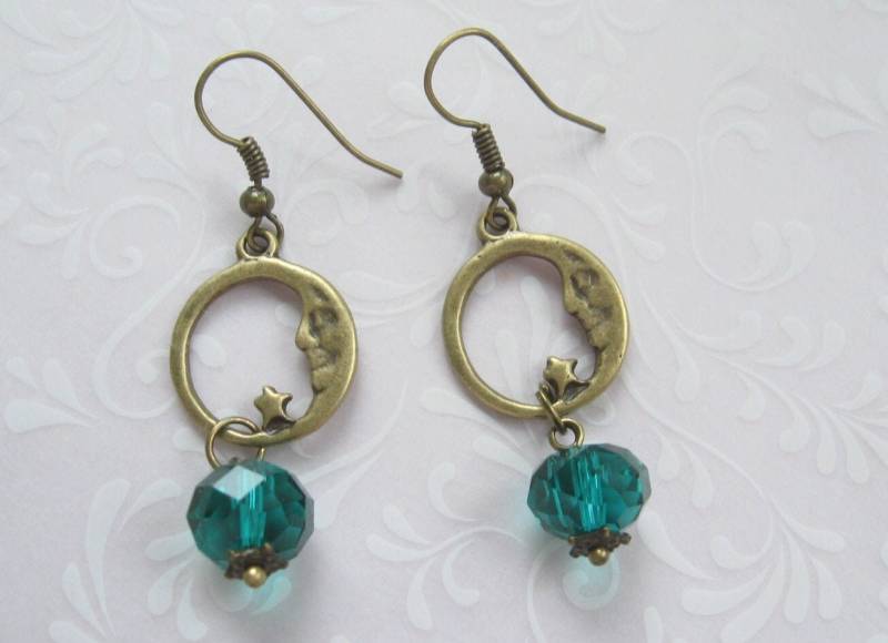 Ohrringe Smaragdmond Ohrhänger Bronze Fb. Mond Stern Ohrschmuck Grün Mondgarten von Mondgarten