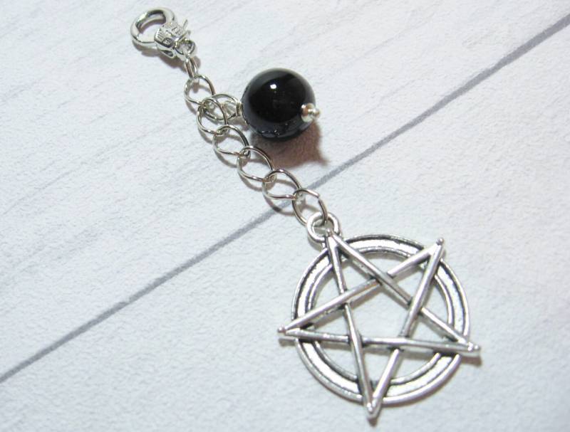 Wechselanhänger Pentagramm Mit Achat Schwarz Oder Aventurin Grün Kettenanhänger Edelstein Anhänger Amulett Schutz Schlüsselanhänger Wechselanhänger Pentagramm Mit Achat Schwarz Oder Aventurin Grün Kettenanhänger Edelstein Anhänger Amulett Schutz Schlüsselanhänger von Mondgarten
