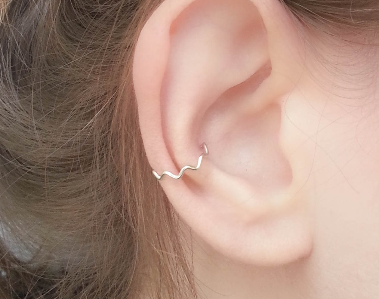 Ohrmanschette Silber, Chevron Dünner, Nicht Durchdringender Falsches Knorpelmanschette , Conch Hoop-Ohrring Ohrmanschette Silber, Chevron Dünner, Nicht Durchdringender Falsches Knorpelmanschette , Conch Hoop-Ohrring von MondliDesigns