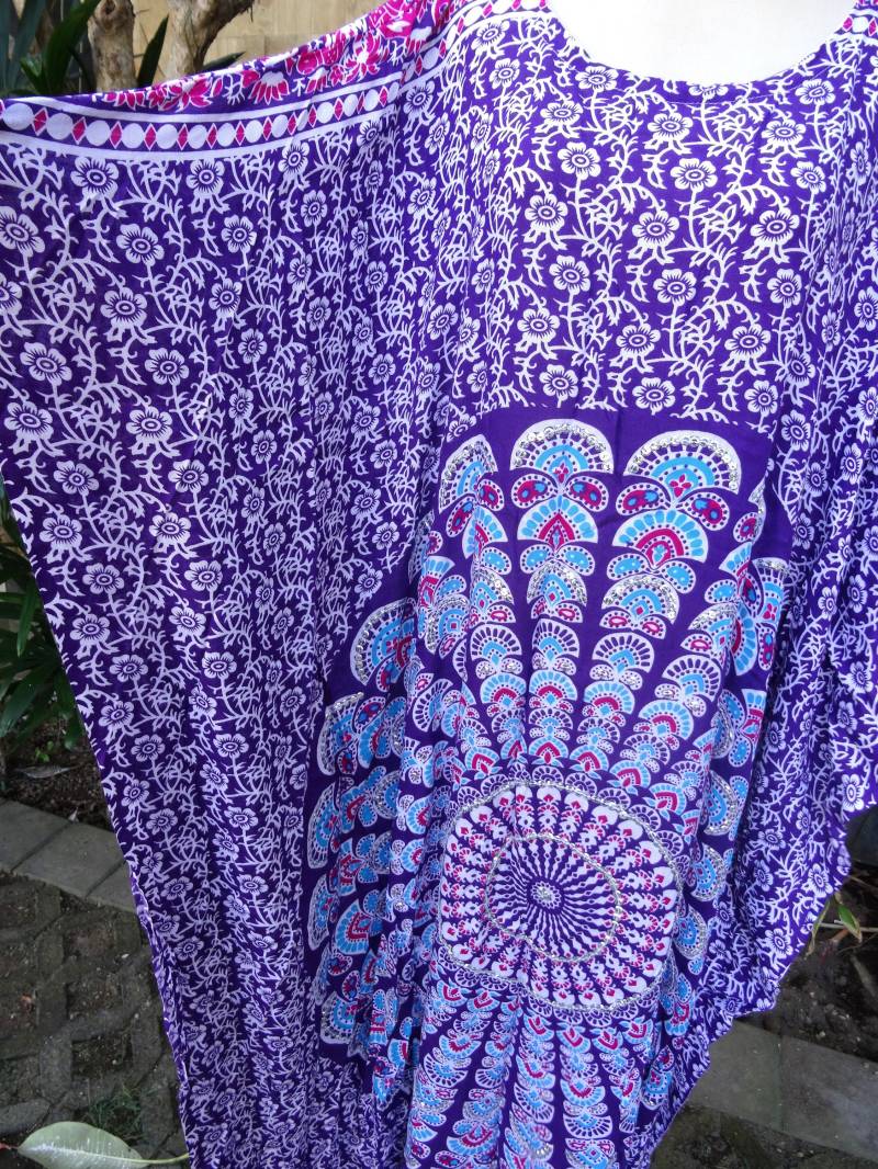 Sarongkleid Mit Handbestickten Pailletten Strandkleid Kaftan Weites Kleid Sommer Outfit One-Size Tunika Damen Handgefertigt von MoniCasaExclusive