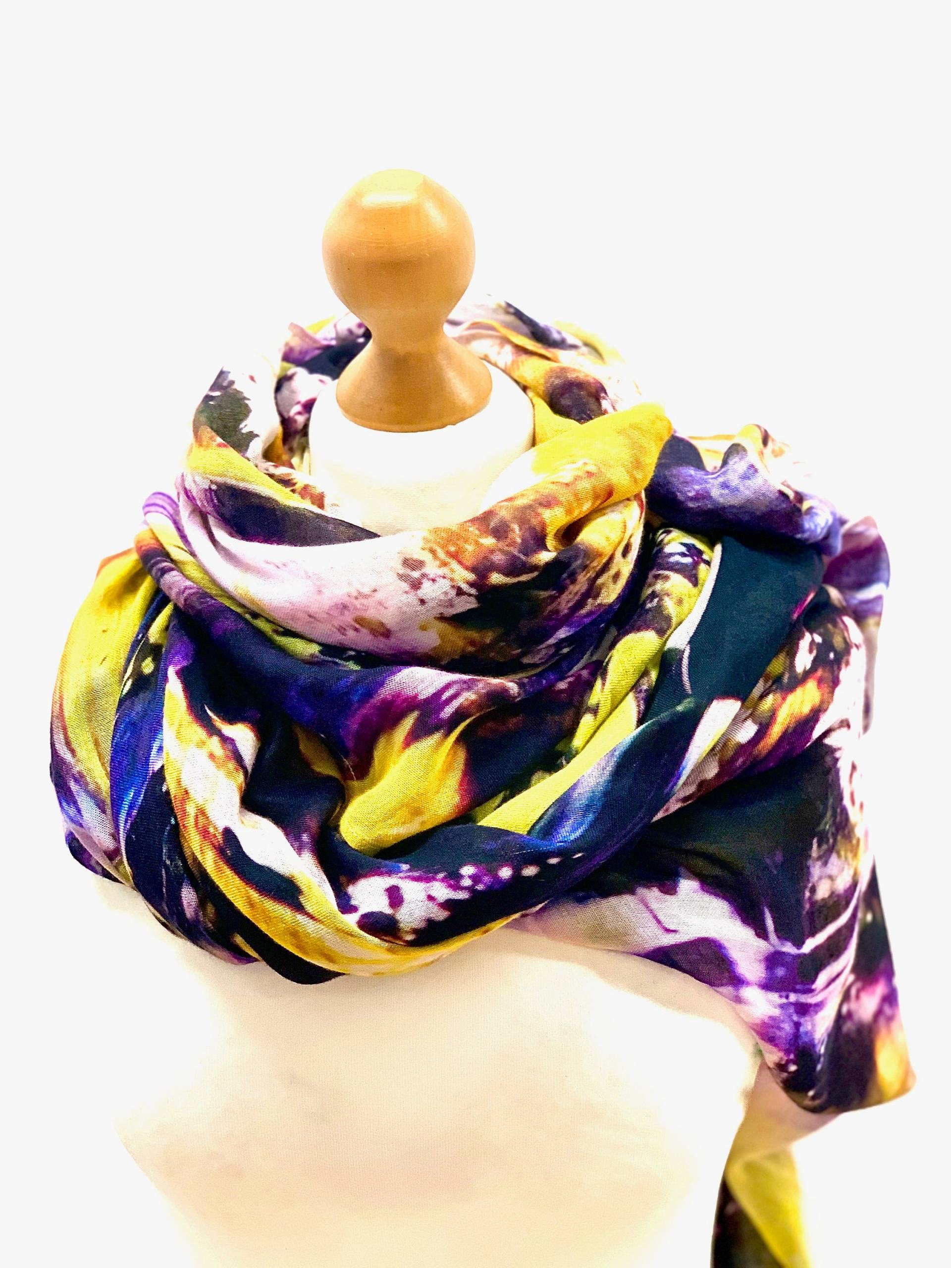 Gelb Und Lila Modal Schal Vielseitiger Sarong Wrap Gelb Und Lila Modal Schal Vielseitiger Sarong Wrap von MonicaMajaRichardson
