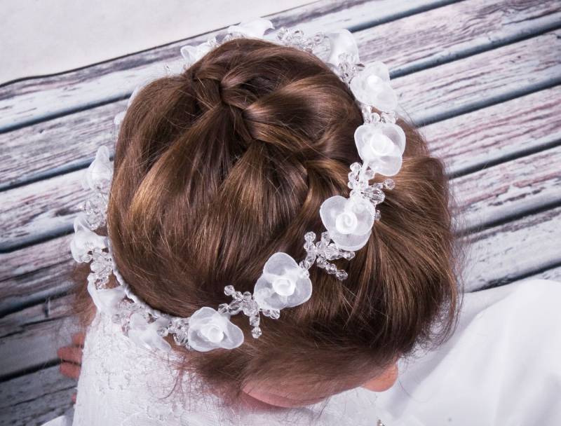 Kommunionkranz in Weiß Mit Kristallen von MonikaVenika