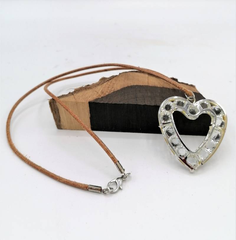 Glasschmuck - Anhänger Mit 14 Swarovski Crystale in Metallfassung Versilbert 40 X Mm Ledercollier Hellbraun 50 cm Geburtstag von MonisKunstladen