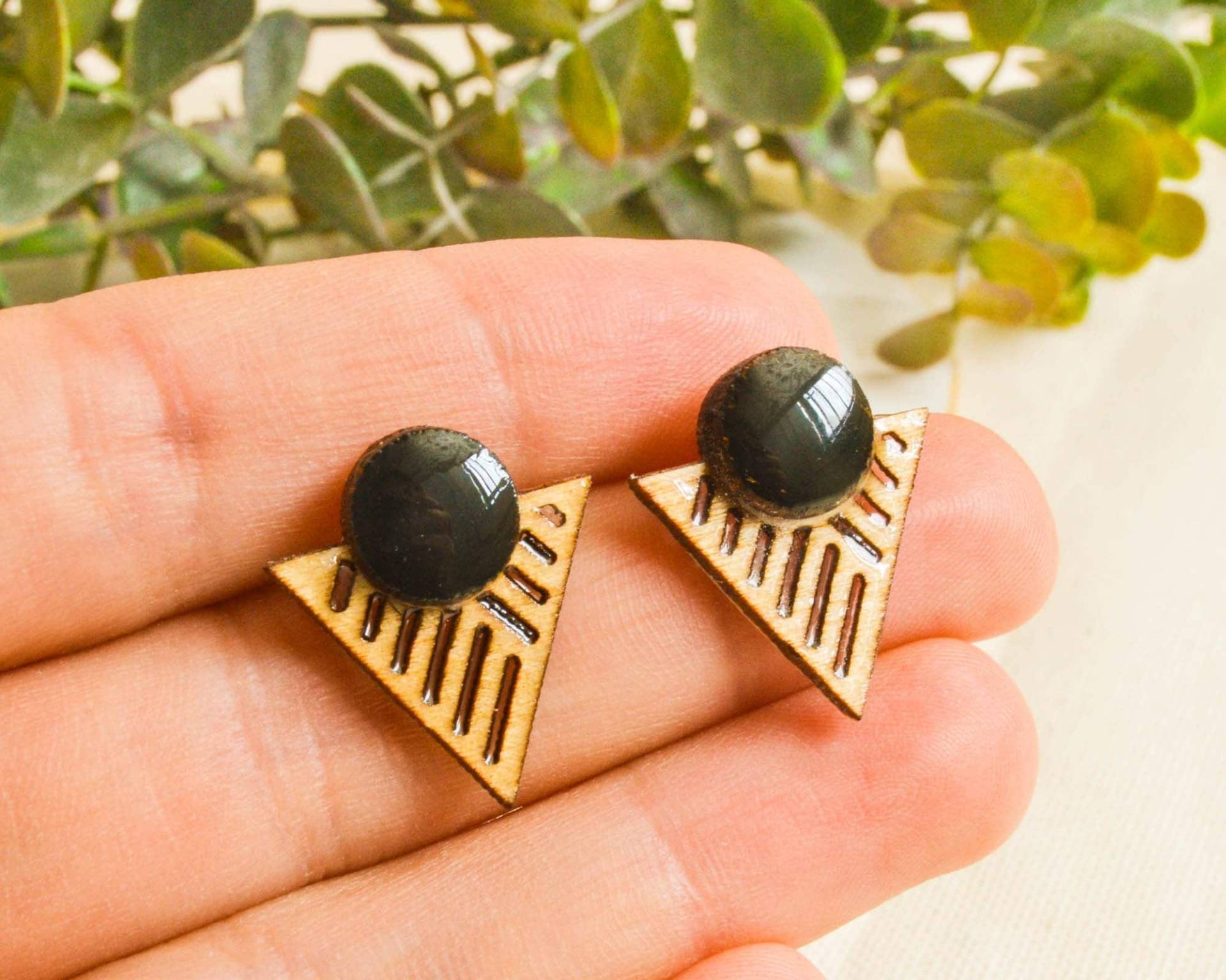 Art Deco Stil Ohrstecker, Schwarze Vintage Modern Ohrringe, Schlichte Mid Century Jugendstil Schmuck Für Frauen von Monkeywoodstudio