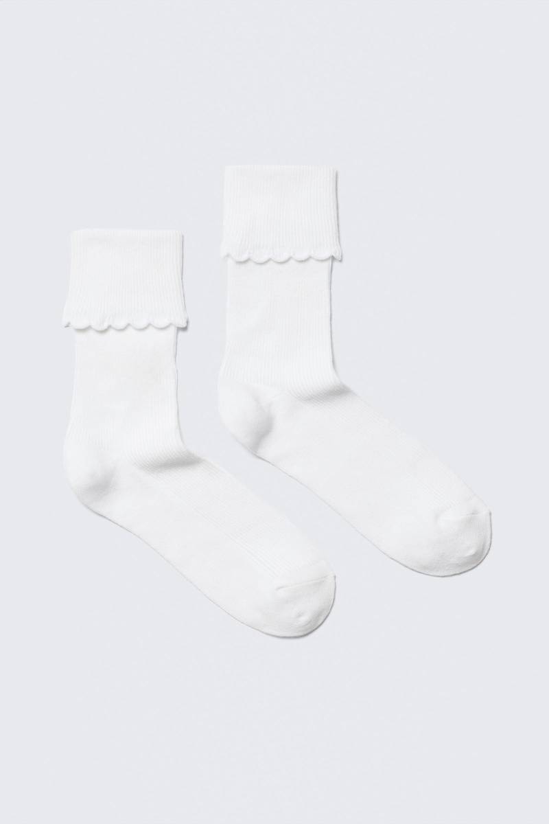2-pack Scalloped Edge Crew Socks von Monki