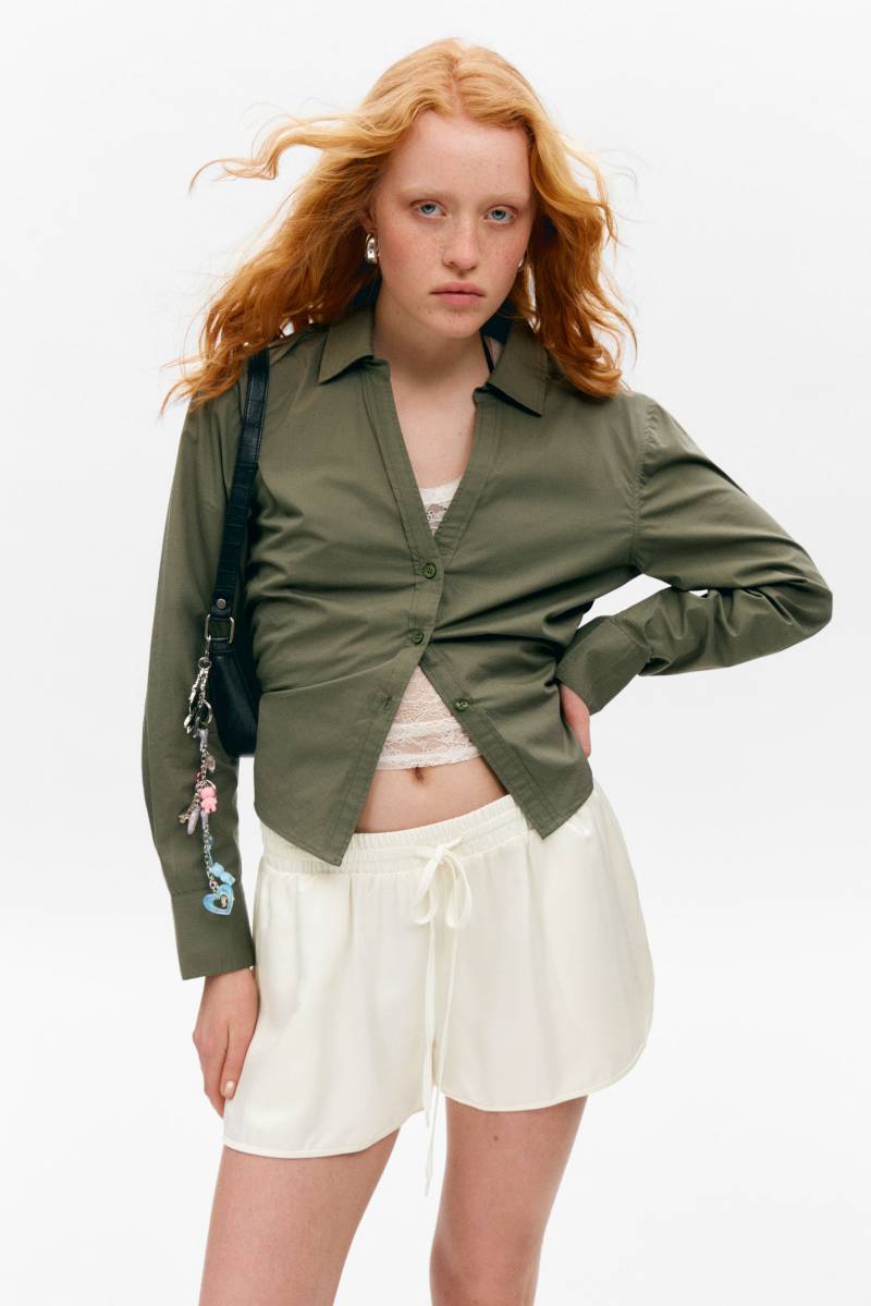 Cropped Open Back Shirt von Weekday