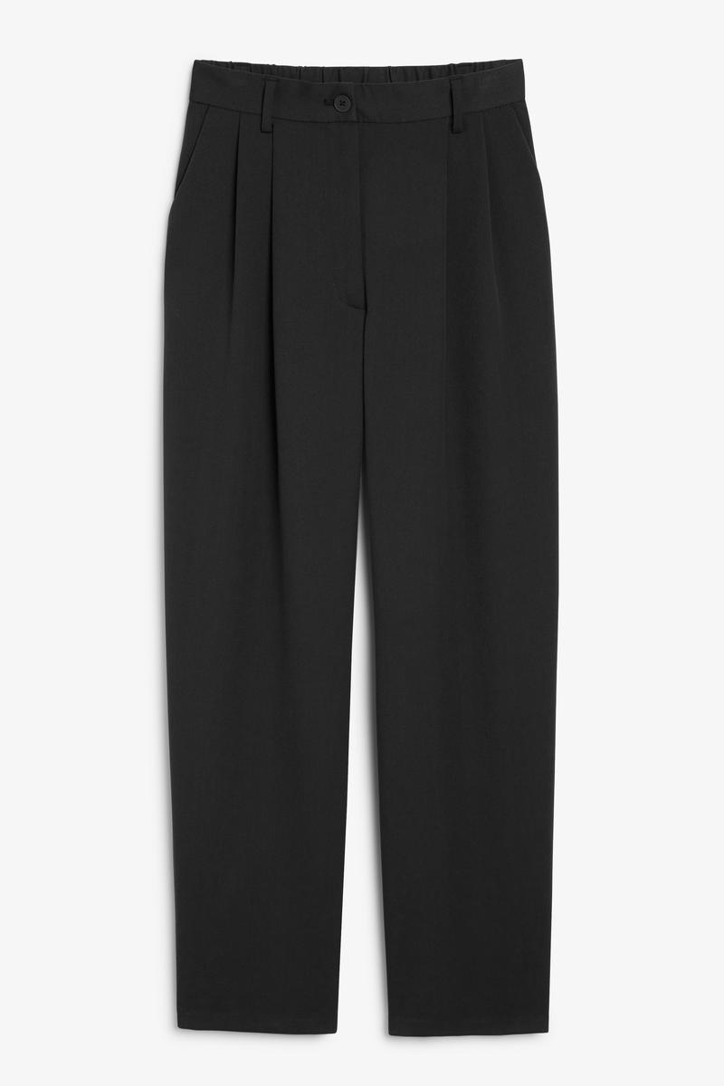 Elegante Hochtaillierte Hose - Schwarz von Monki