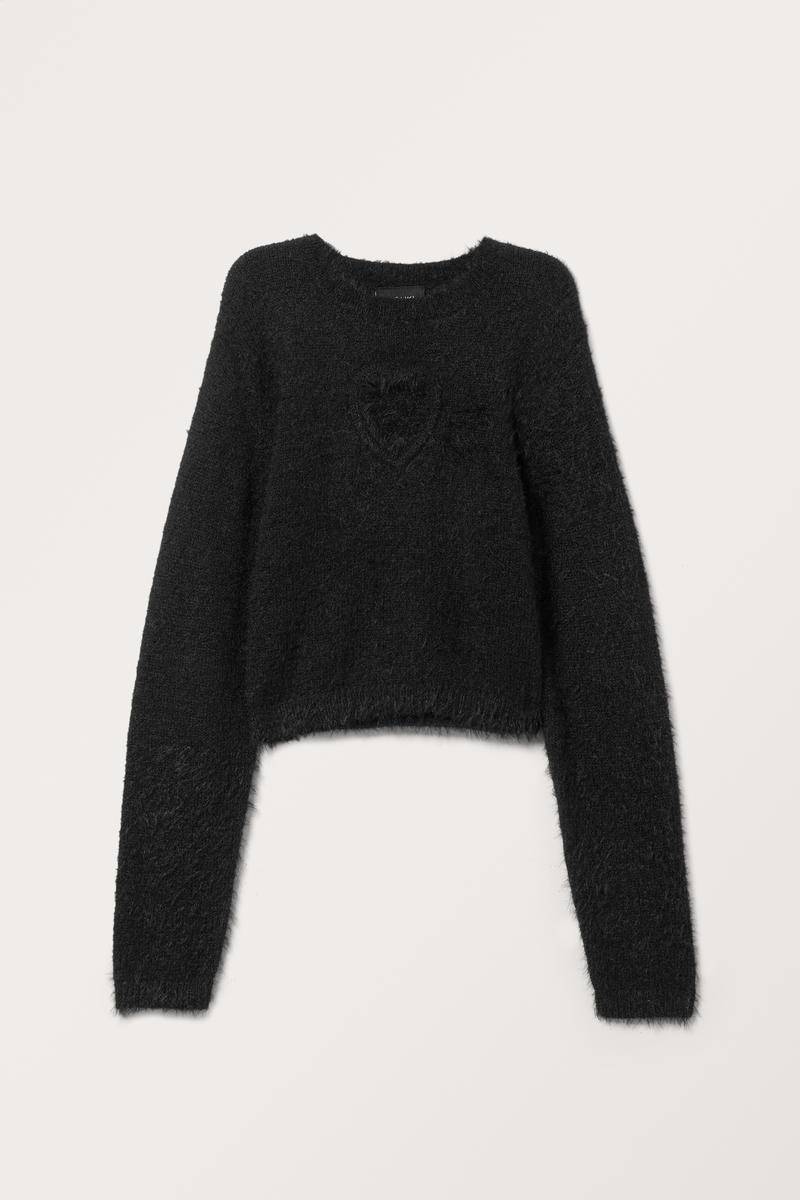Flauschiger Strickpullover Mit Herzausschnitt - Schwarz von Monki