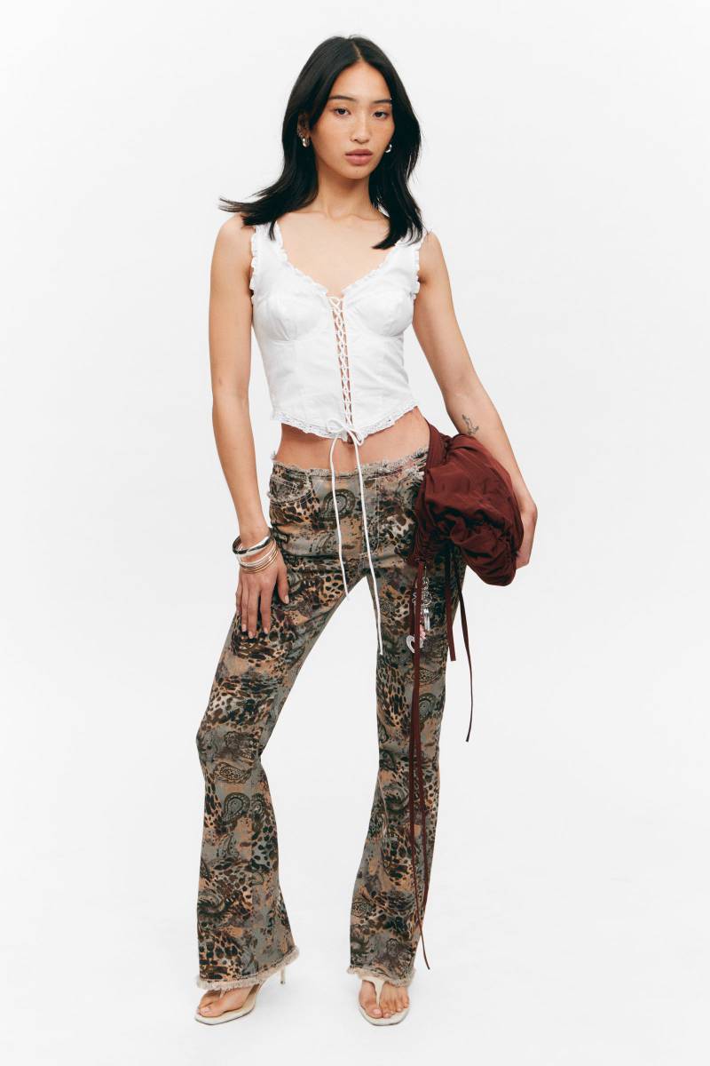 Frayed Low Waist Twill Trousers von Monki