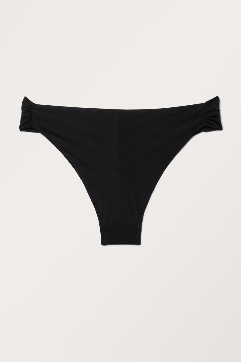 Geraffter Bikinislip Mit Niedriger Taille - Schwarz von Monki