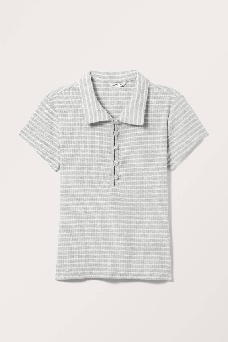 Geripptes Poloshirt Mit Kurzen Ärmeln - Grau von Monki